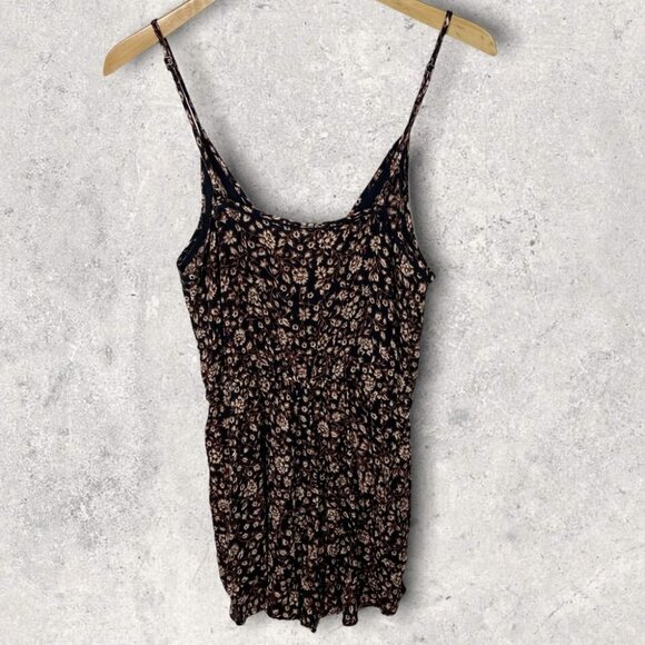 Revolve Ditzy Floral Romper Playsuit Size Large Brown Black Boho Festival Amuse - Picture 3 of 11